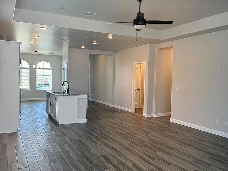 4431 Alamo Canyon Cir — Photo 2