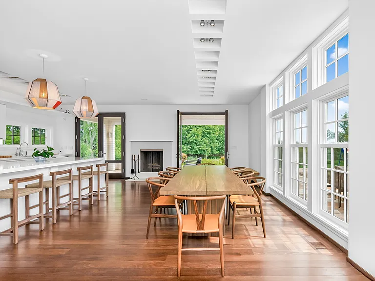 53 Bay Ave — Photo 18