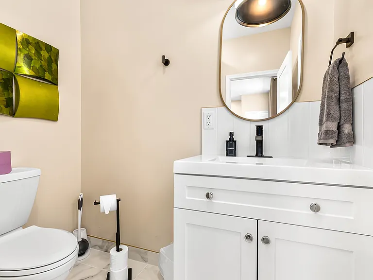295 Euclid St #1 — Photo 14