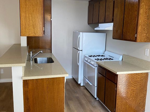 3rd image of 11942 Louise Ave Unit 6
