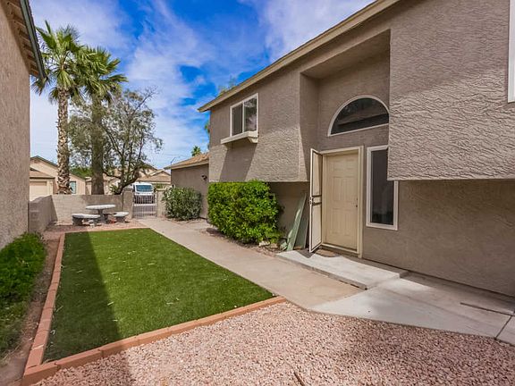 3rd image of 921 S Val Vista Dr Unit 146