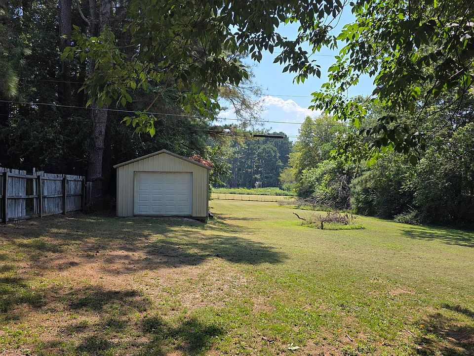 2nd image of 77 Price Dr
