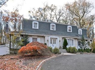 4 Wedgewood Way, Scotch Plains, NJ 07076