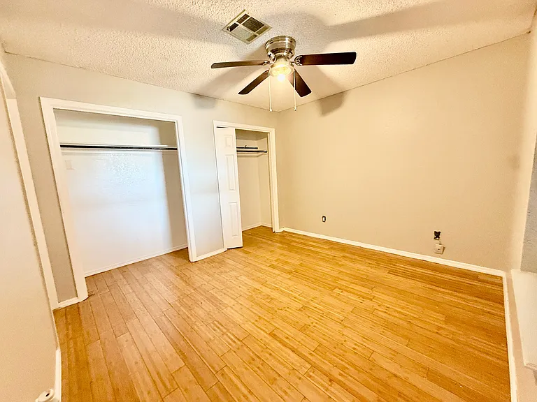 1207 S Quaker Ave #201 — Photo 6