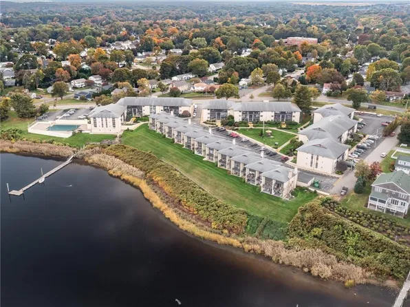 400 Narragansett Pkwy APT Wb11, Warwick, RI 02888