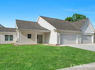 639 W Woodlawn Ave, Hastings, MI