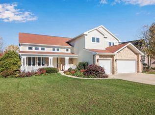34317 N Haverton Dr, Gurnee, IL 60031