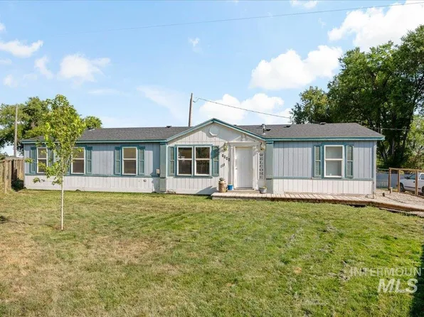 1988 W South Slope Rd, Emmett, ID 83617