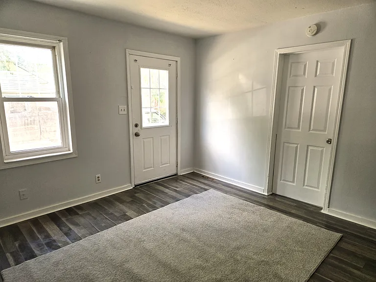 3893 W 23rd St #1 — Photo 2