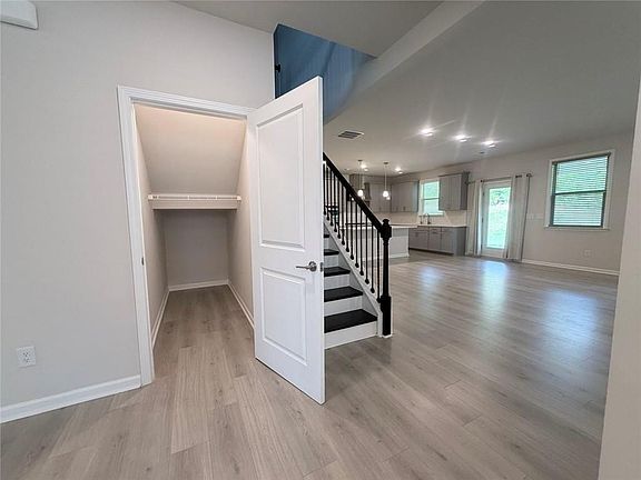 5th image of 1377 Allspice Way
