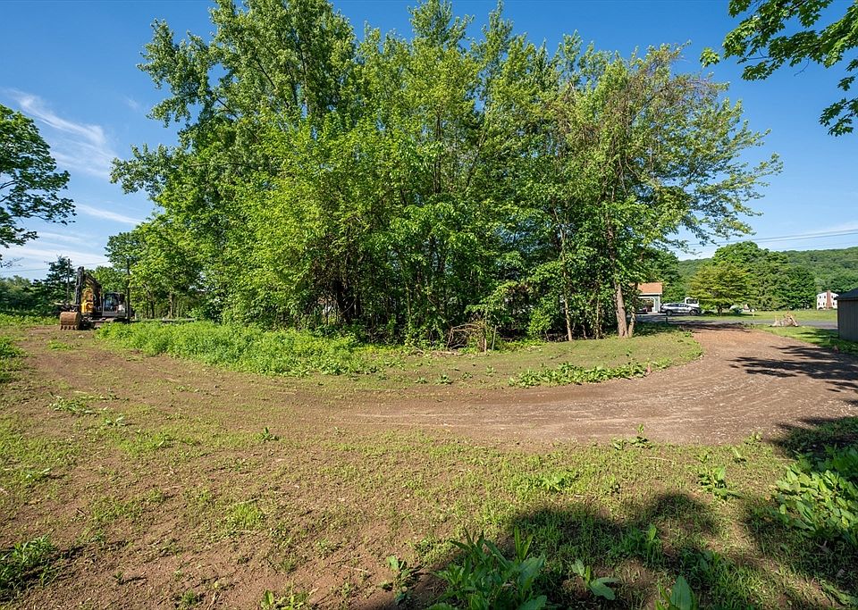 148 N West St Feeding Hills MA Zillow