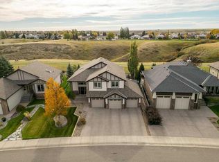 56 Canyoncrest Point W, Lethbridge, AB T1K7Y4