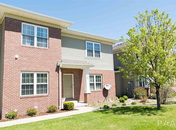 3rd image of 11217 Oakwood Dr #24
