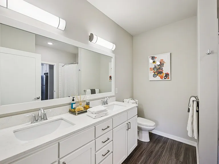 Oxbo Urban Rentals — Photo 9