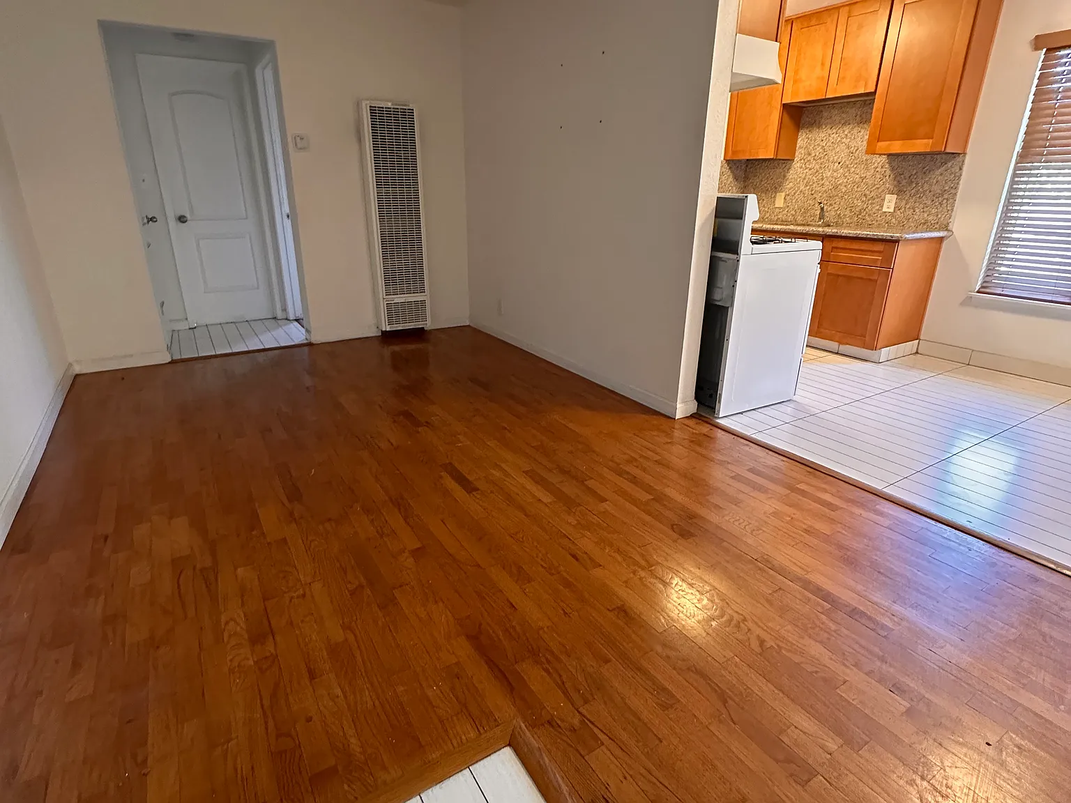 1 bed, 695 sqft, $1,995 — Photo 2