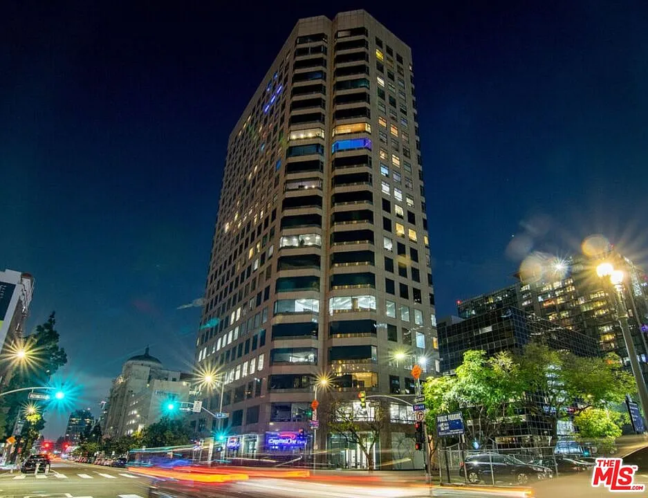 801 S Grand Ave #2205