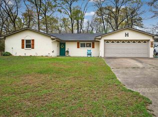 354 Summerfield Rd, Longview, TX 75605