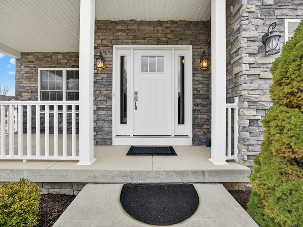 1621 W Dove Dr, Bloomington, IN 47403
