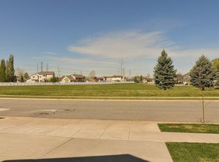 1253 W Granite Dr, Layton, UT 84041