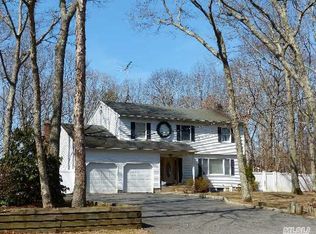 204 Gerard Rd, Yaphank, NY 11980