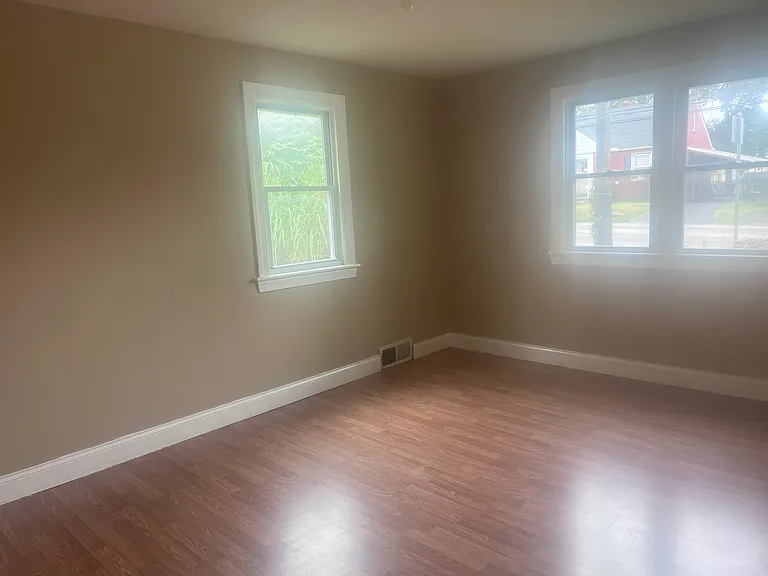 5000 Locust Ln — Photo 11