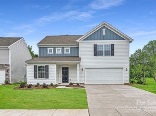 1902 Old Ormand Ln, Bessemer City, NC 28016