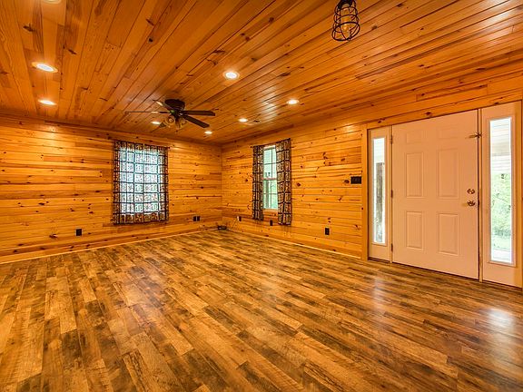 5th image of 3383 Lewisburg Rd