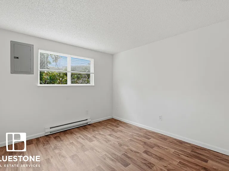 Birchcreek Apartments — Photo 34