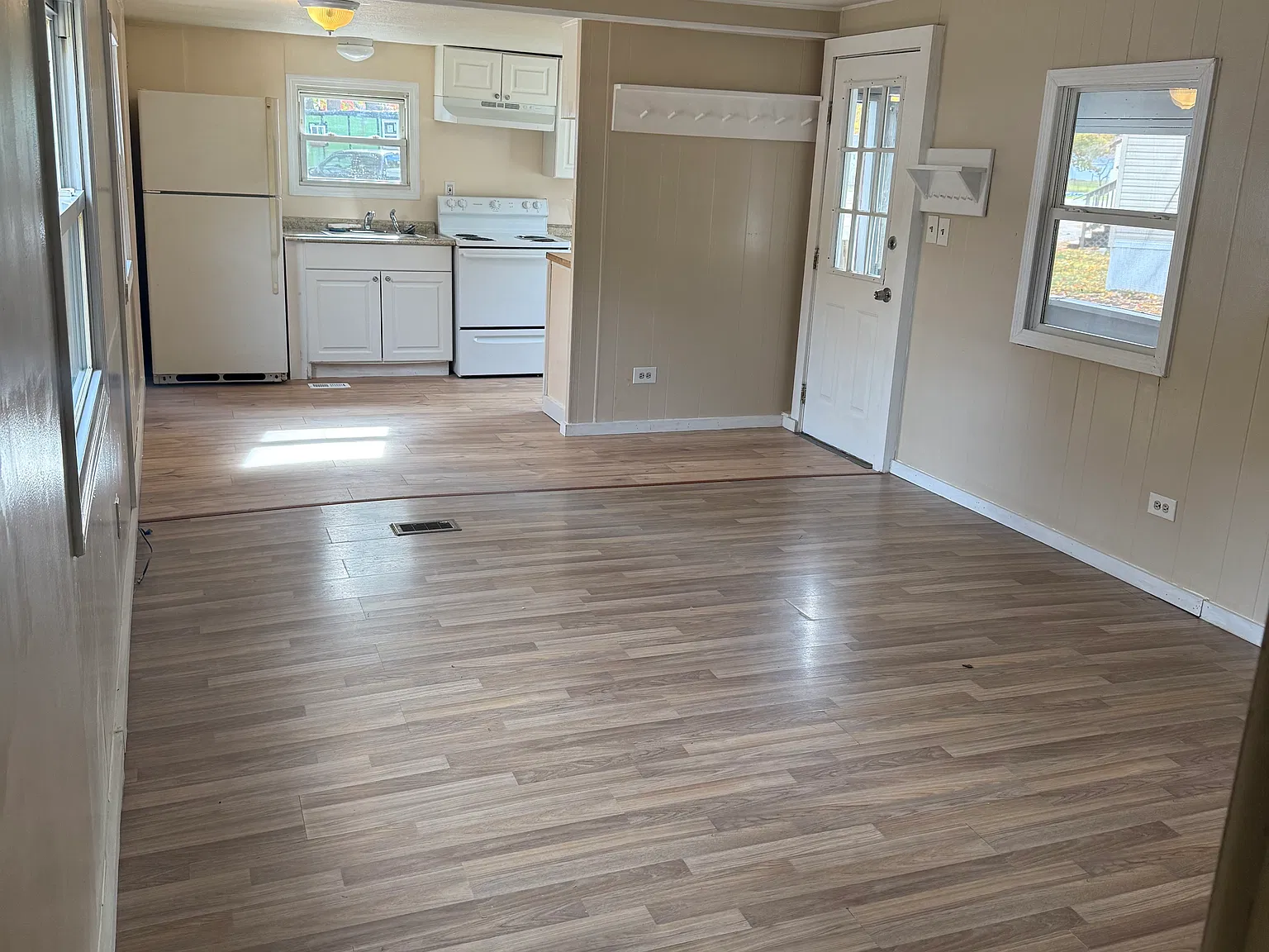 2 bed, 720 sqft, $1,300 — Photo 4