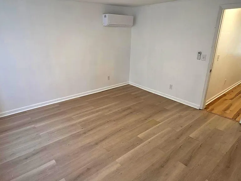 6233 Chew Ave — Photo 48