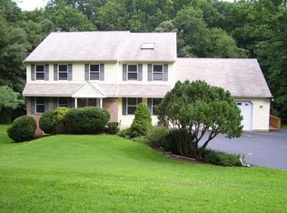 5 Serpentine Dr, Glen Mills, PA 19342