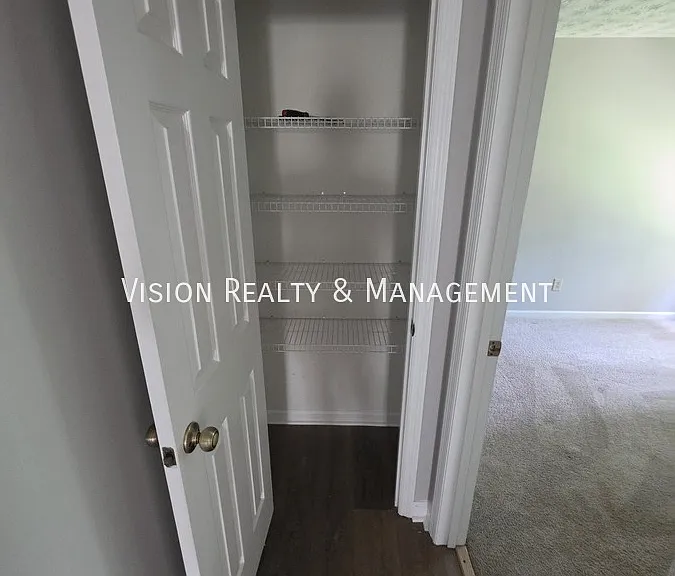 985 S Lassetter Cir — Photo 24