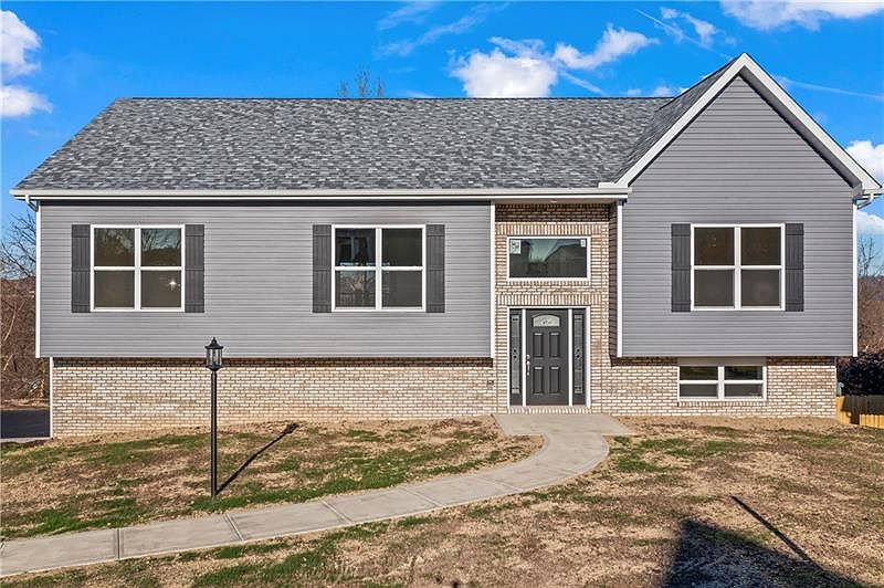 134 Edgewood Dr, New Stanton, PA 15672 Zillow