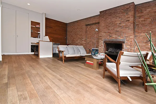 Rented by J Misrahi Realty Corp | media 23