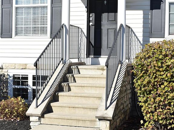 3rd image of 8294 Sugar Magnolia Dr