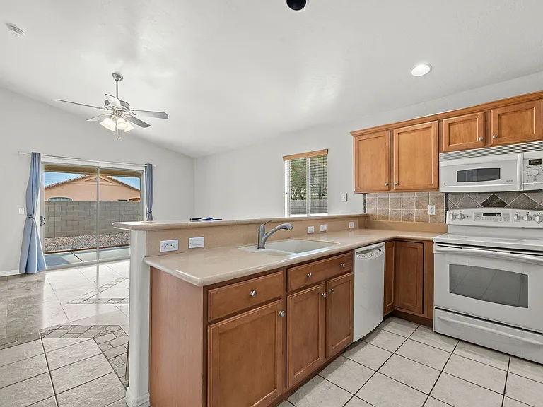 6673 E Cooperstown Dr — Photo 7