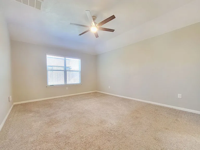 1308 Fairhaven Gtwy — Photo 16