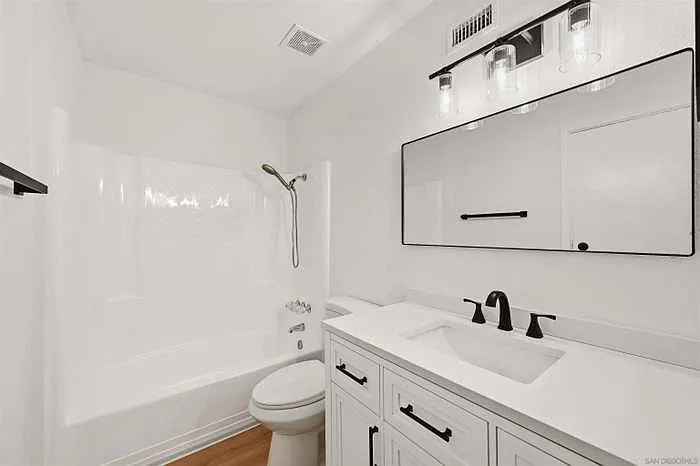 2041 Weathervane Ave — Photo 10