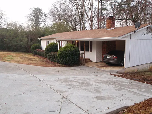2608 Collins Hill Rd Photo 1
