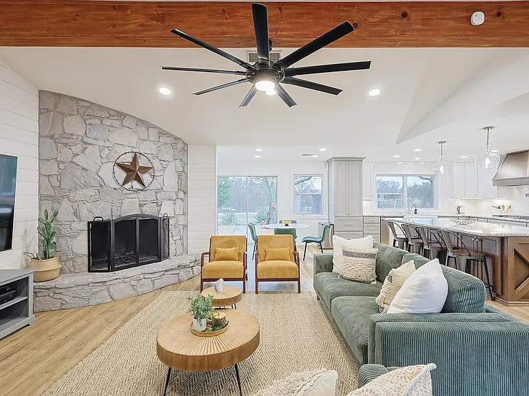 2368 County Road 852 — Photo 8