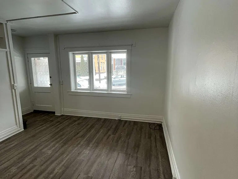136 S Spring Ave #136 — Photo 7