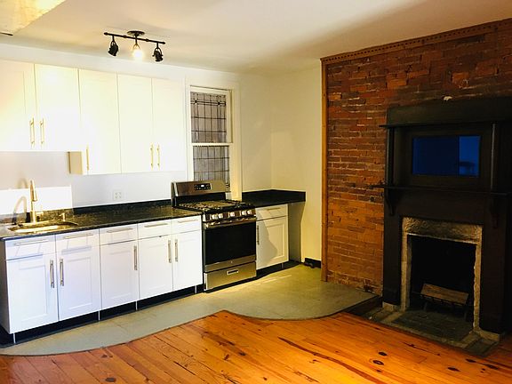 4th image of 618 S 9th St Floor 3