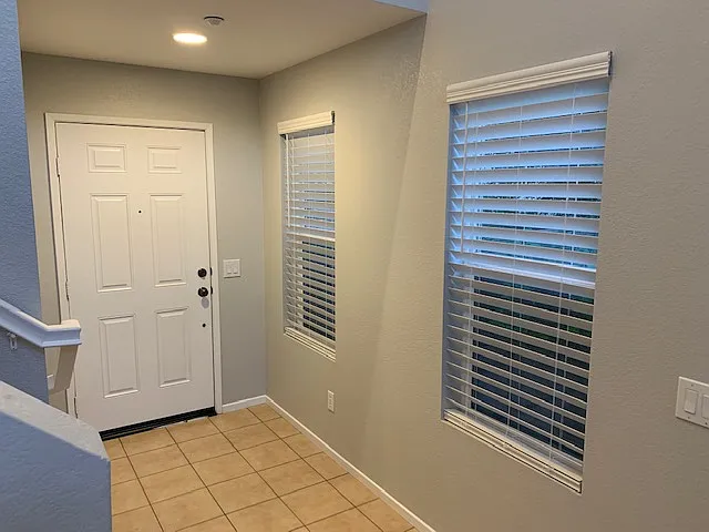 3 bed, 2.5 bath, 1560 sqft, $1,450 — Photo 3