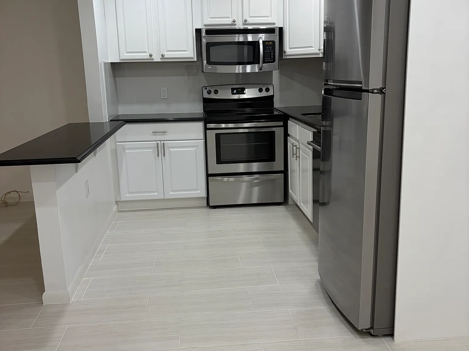 1 bed, 700 sqft, $1,650 — Photo 3