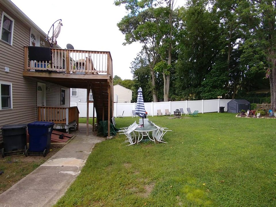 15 4th St Ansonia CT Zillow