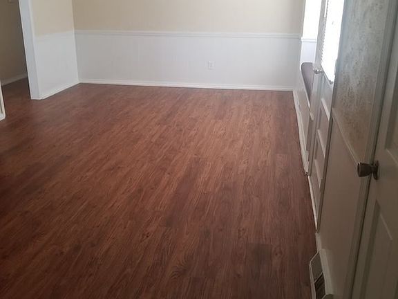 4th image of 3845 W Glenwood St