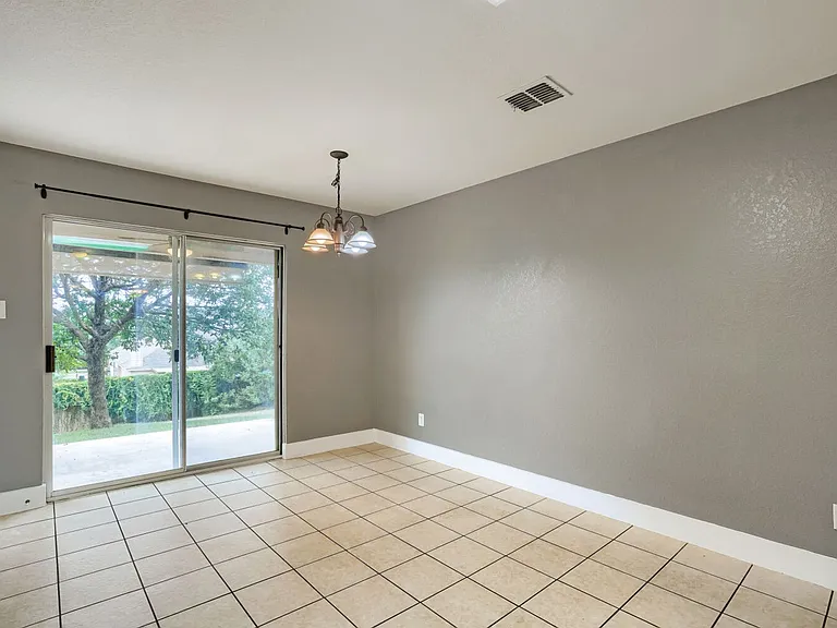 25251 Cambridge Wl — Photo 7