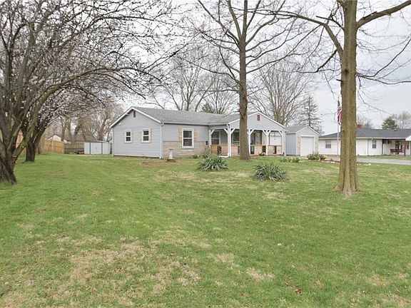 2nd image of 3465 Bradford Dr
