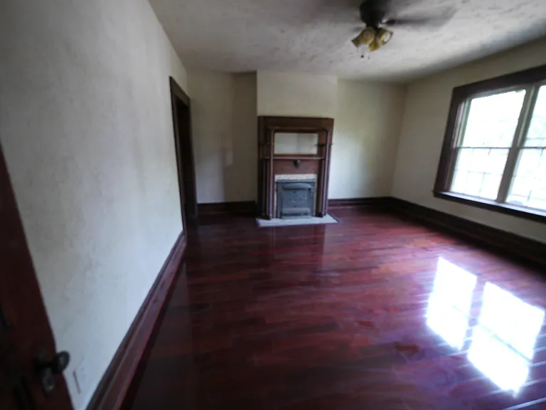 231 W Steuben St #2 — Photo 28