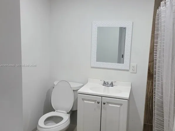 511 NW 62nd Ave, Miami, FL 33126